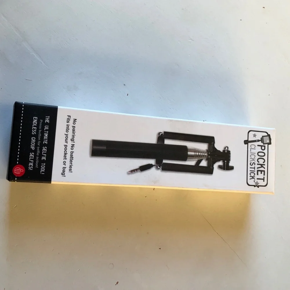 Pocket Click Stick. The Ultimate Selfie Tool.